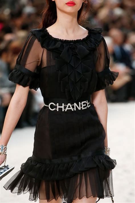 chanel vetement occasion